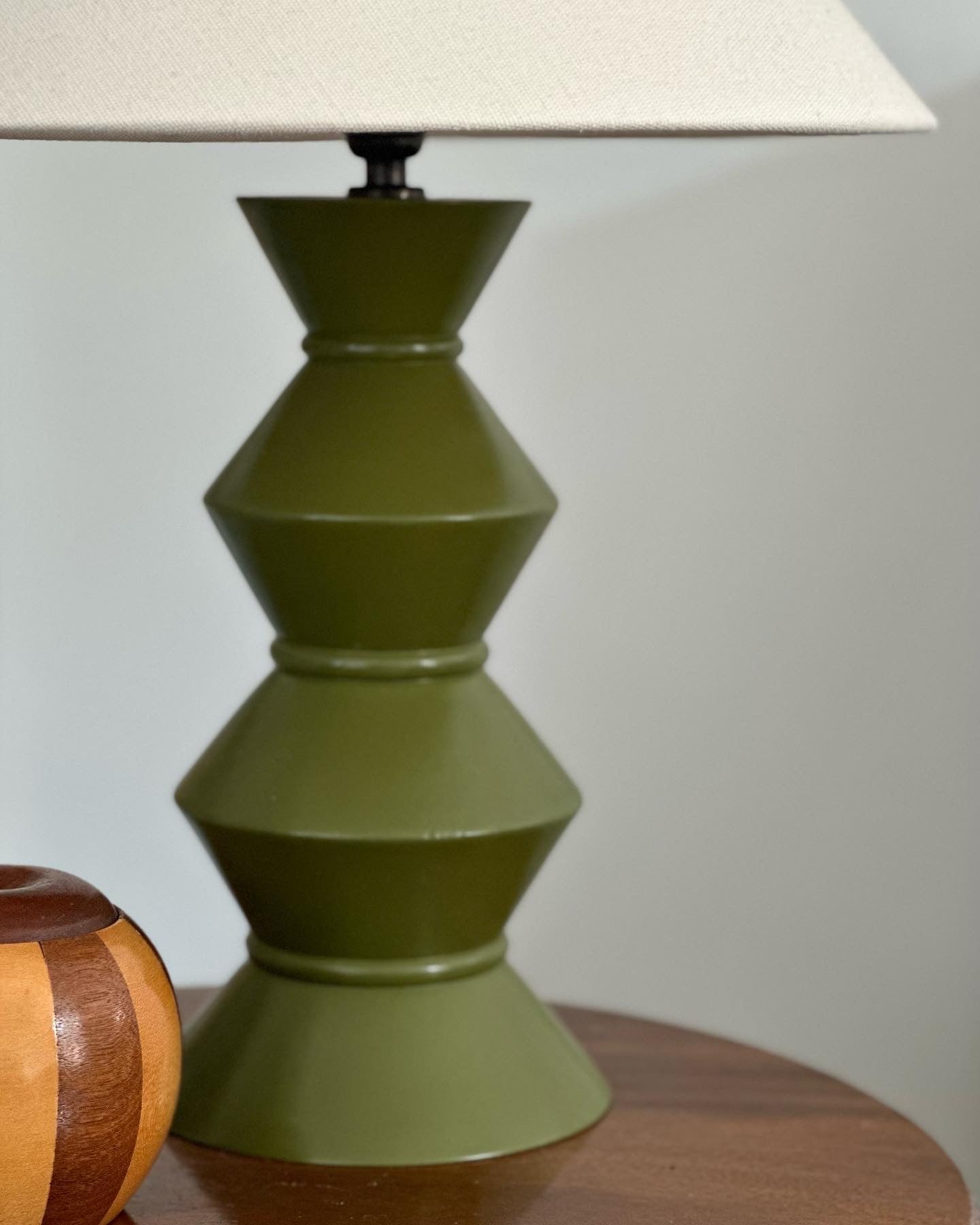 Ziggy totem lamp base