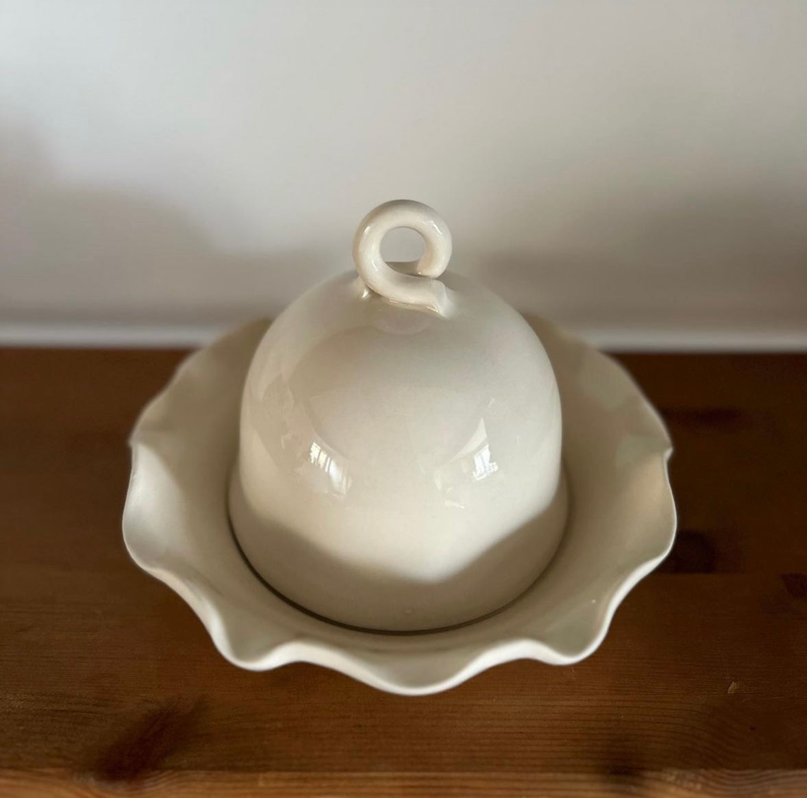 The wavy butter dish
