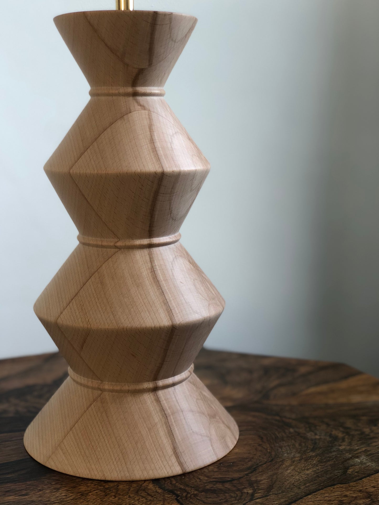 Ziggy totem lamp base