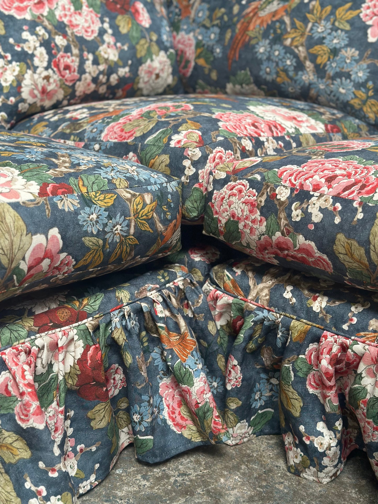 Seren frill slipcover sofa-bed